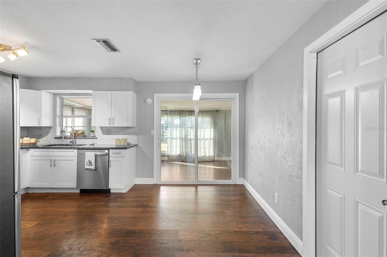 ORMOND JUNGLE DEN CMP UN SB17 - Residential