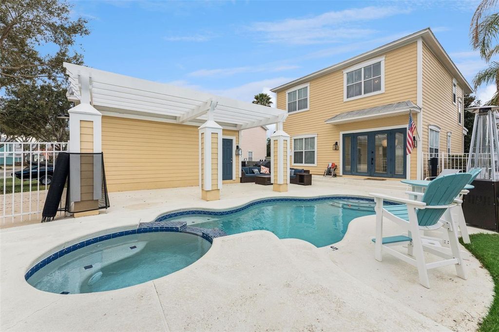 Photo of 1440 Fairview Cir, Kissimmee, FL 34747 (MLS # O6389613)