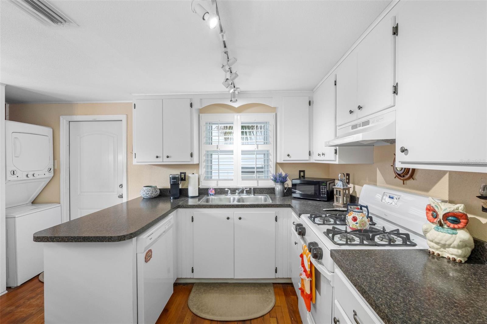 SPRING PARK REV - Residential