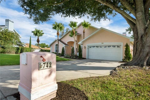 742 Santa Maria Drive, Winter Haven, FL 33884