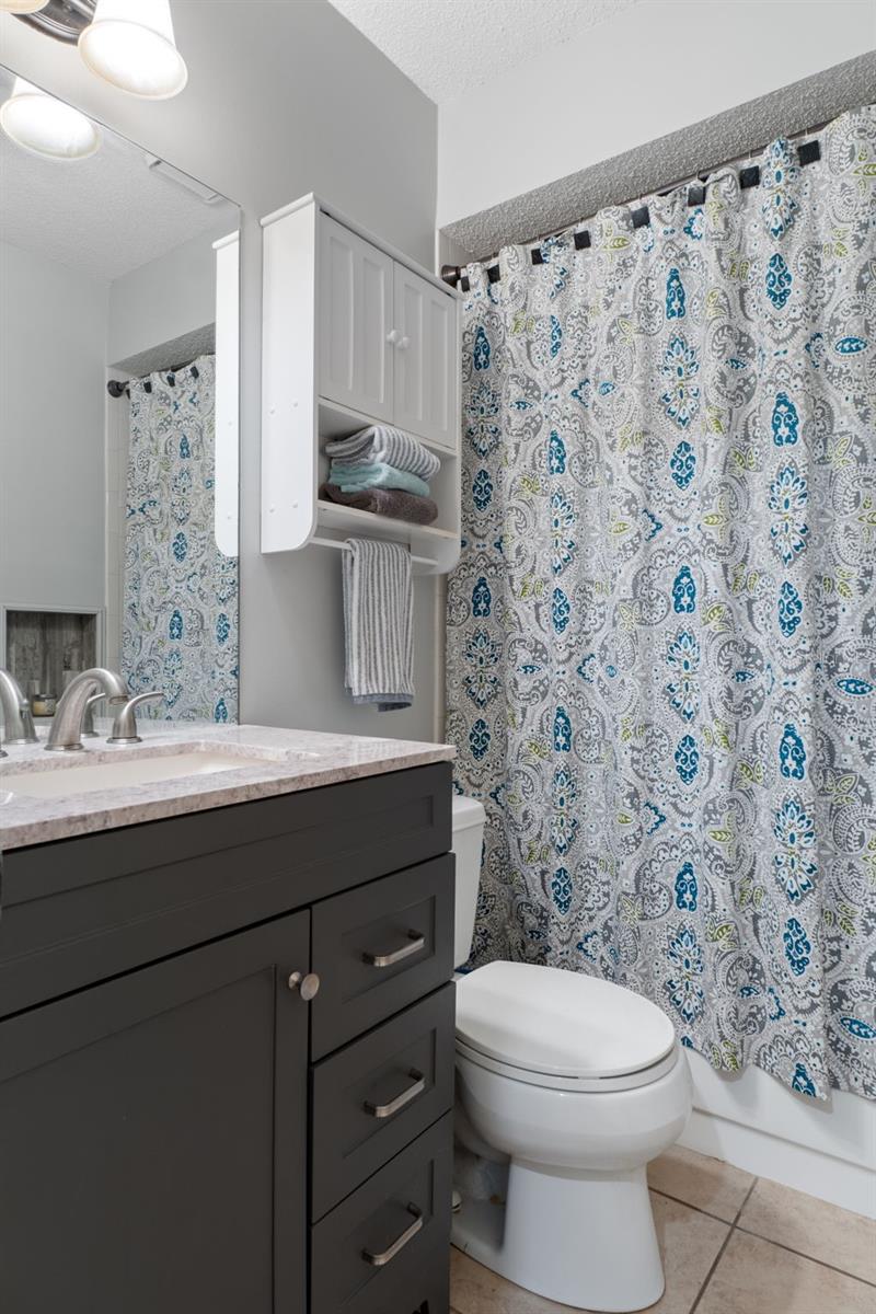 WHISPERING OAKS ESTATES PHASE 1-G - Residential