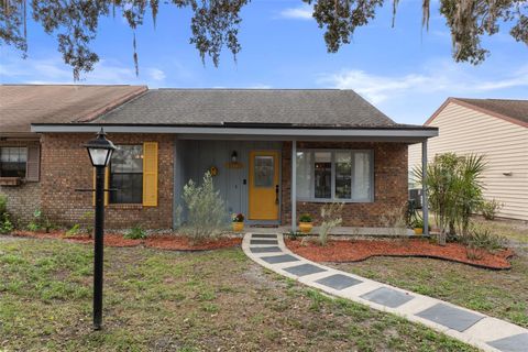 Photo of 35120 Whispering Oaks Boulevard, Dade City, FL 33523 (MLS # TB8487311)