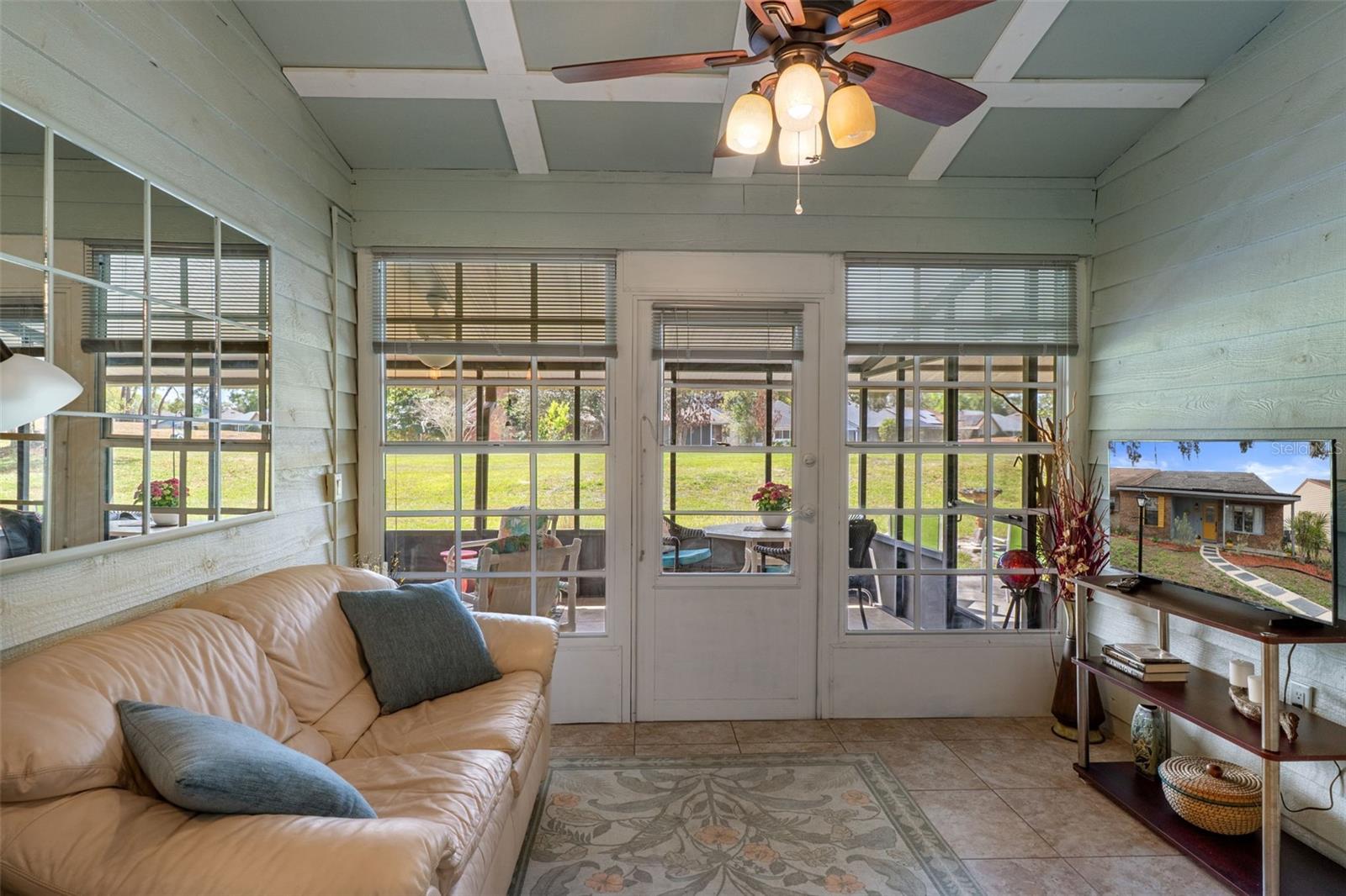 WHISPERING OAKS ESTATES PHASE 1-G - Residential