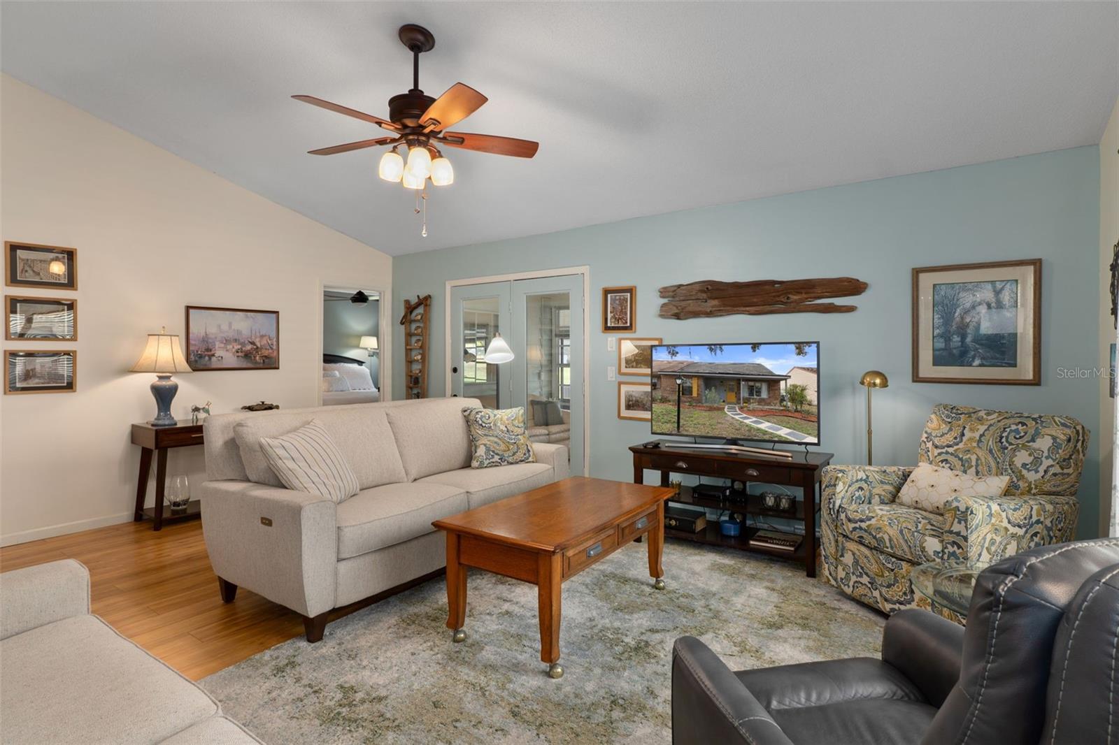 WHISPERING OAKS ESTATES PHASE 1-G - Residential