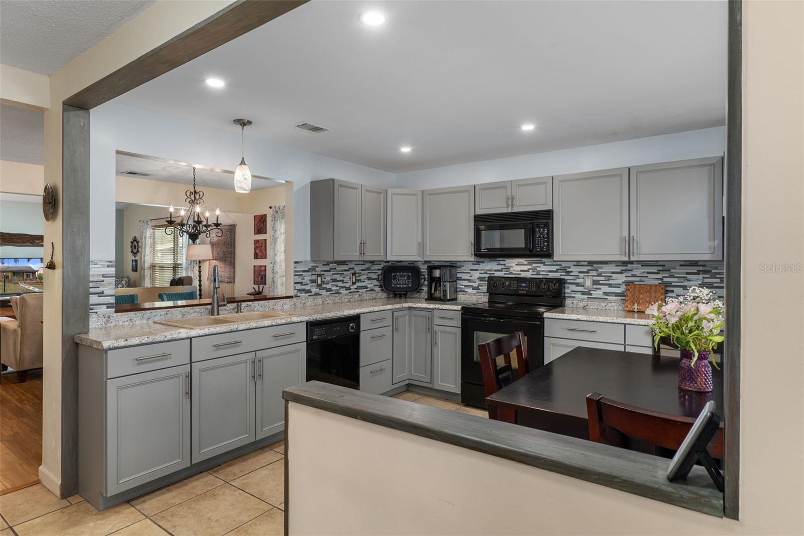 WHISPERING OAKS ESTATES PHASE 1-G - Residential