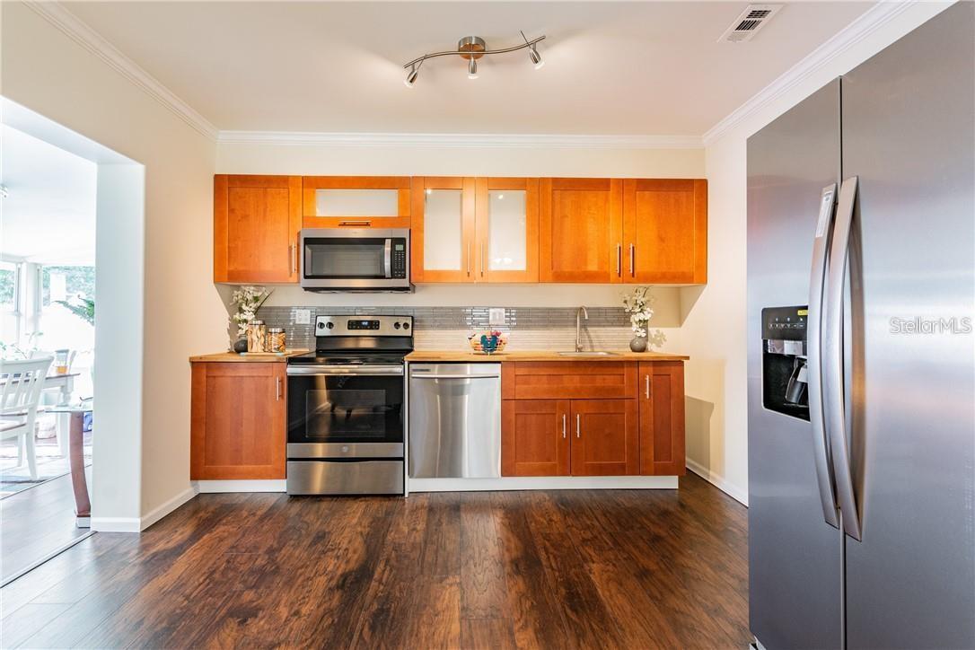 PASADENA HEIGHTS - Residential