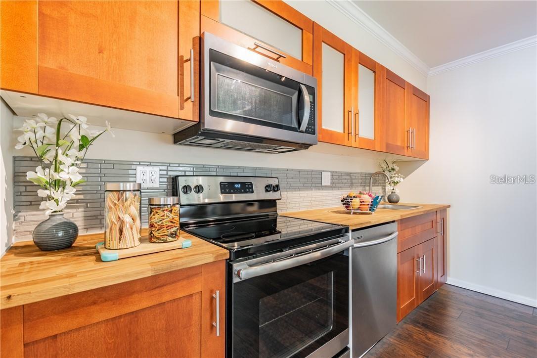 PASADENA HEIGHTS - Residential