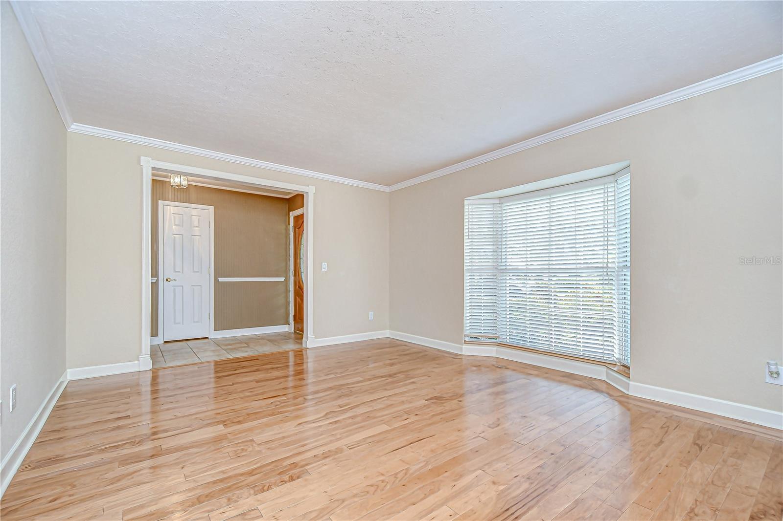 4625 GLENSIDE CIRCLE