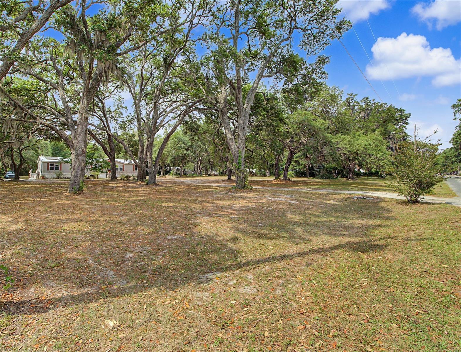 LAKE MAGNOLIA ESTATES UNIT 02 - Residential
