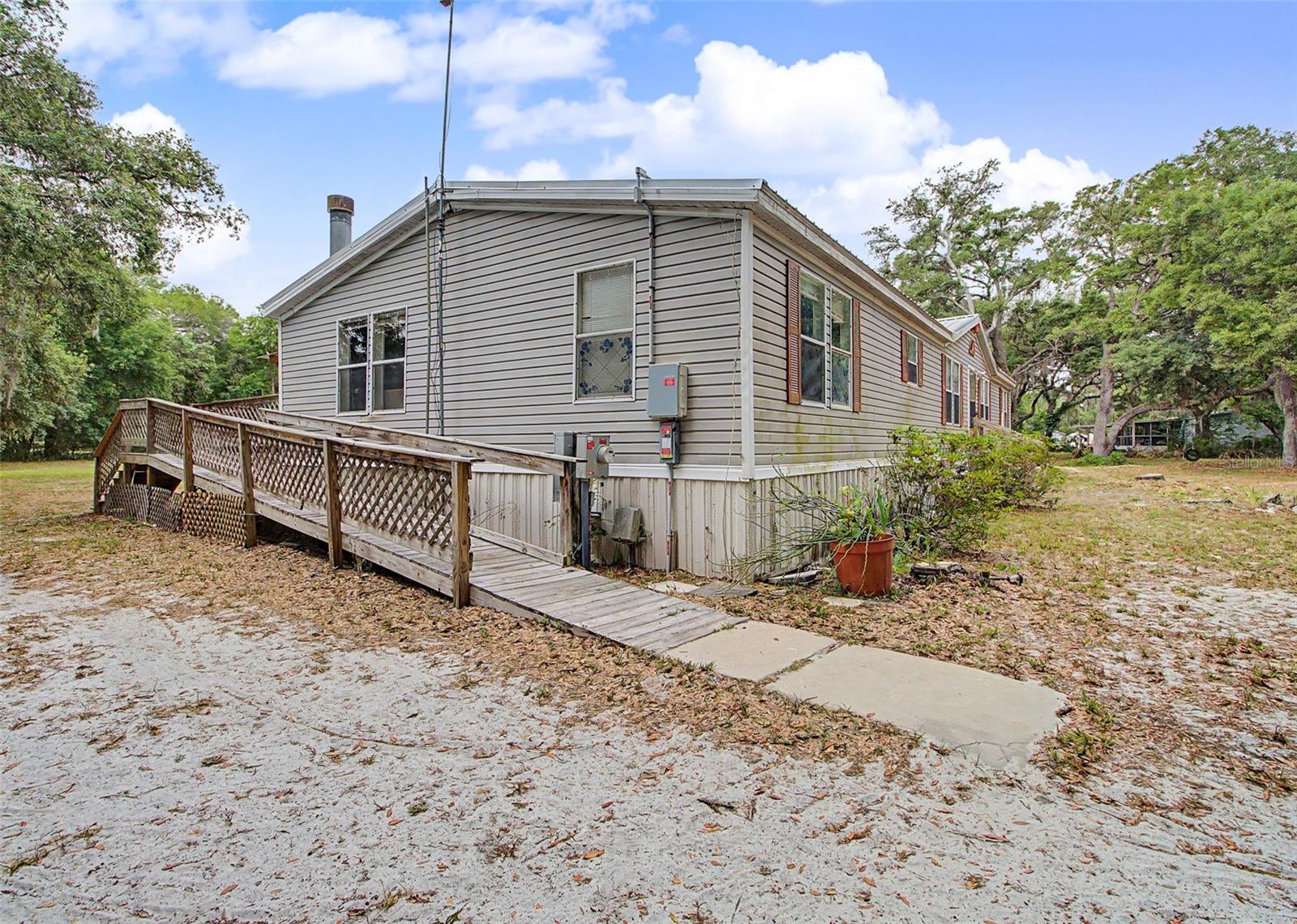 LAKE MAGNOLIA ESTATES UNIT 02 - Residential