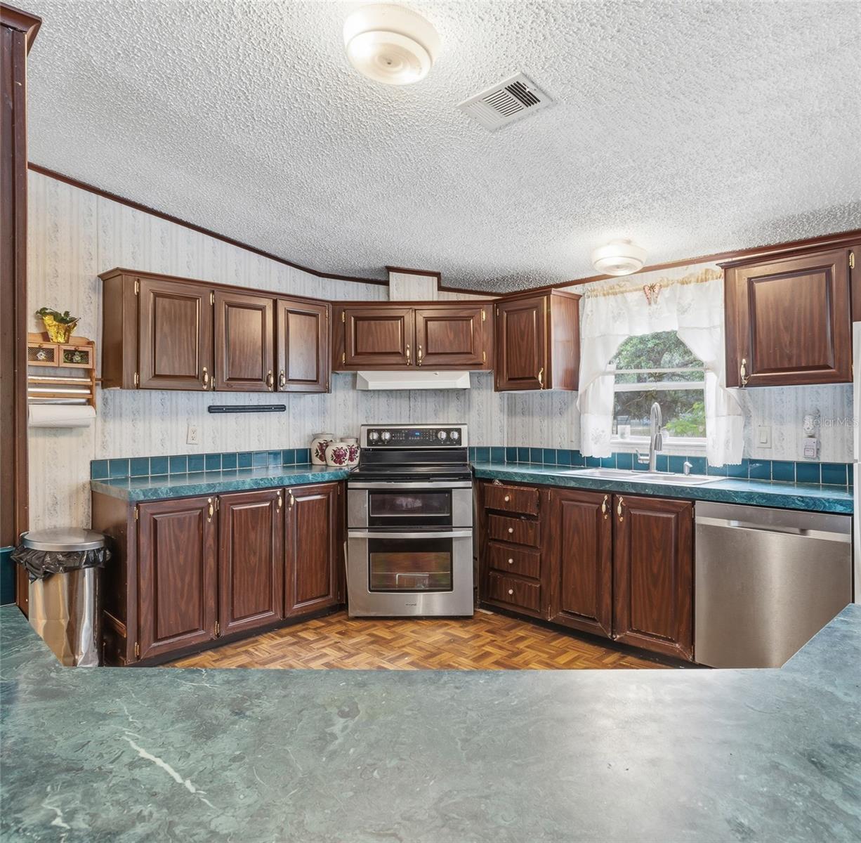 LAKE MAGNOLIA ESTATES UNIT 02 - Residential