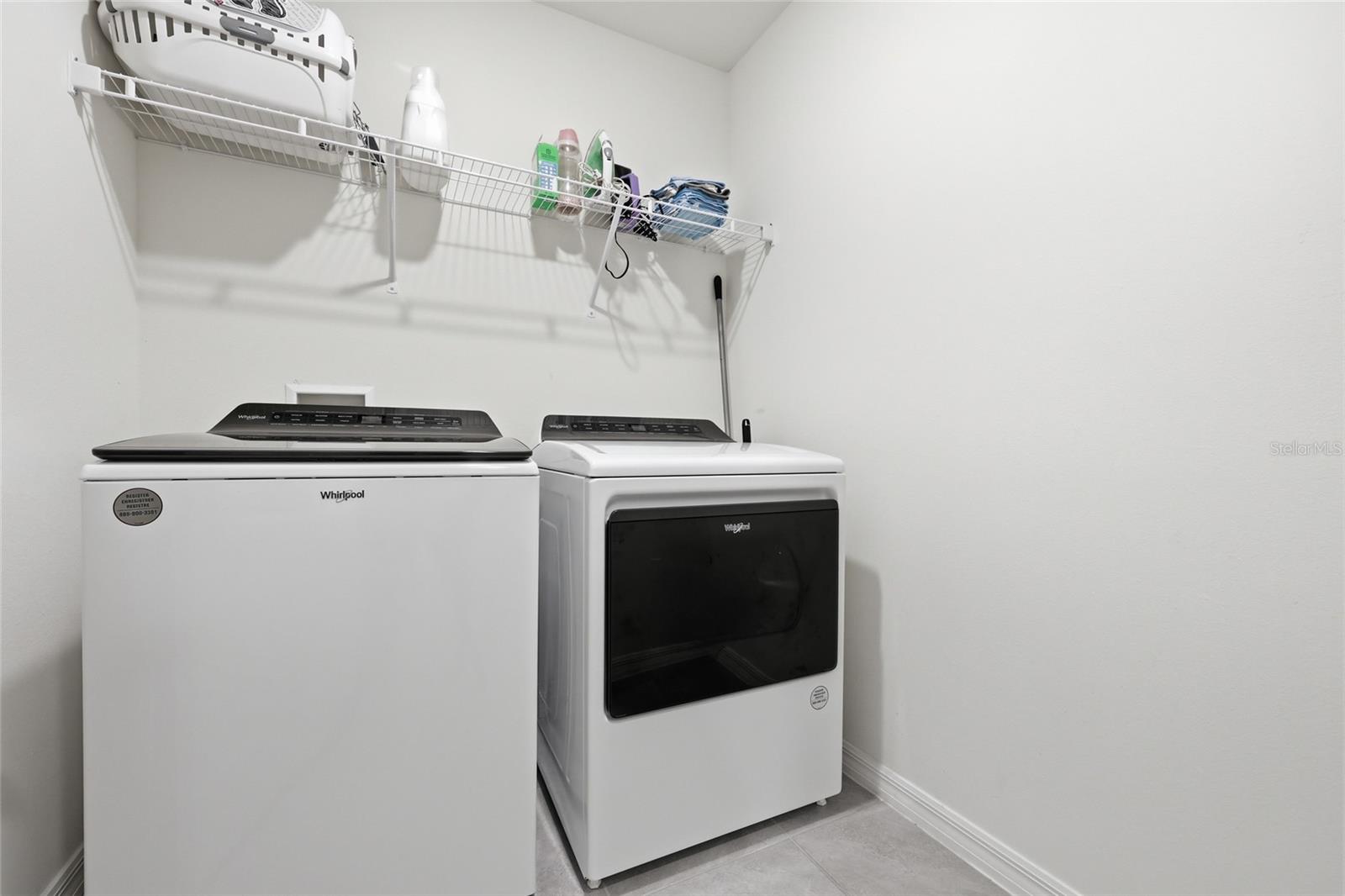 OAK RIDGE AT HIGH SPGS PH IV PB 37 PG 73 - Residential