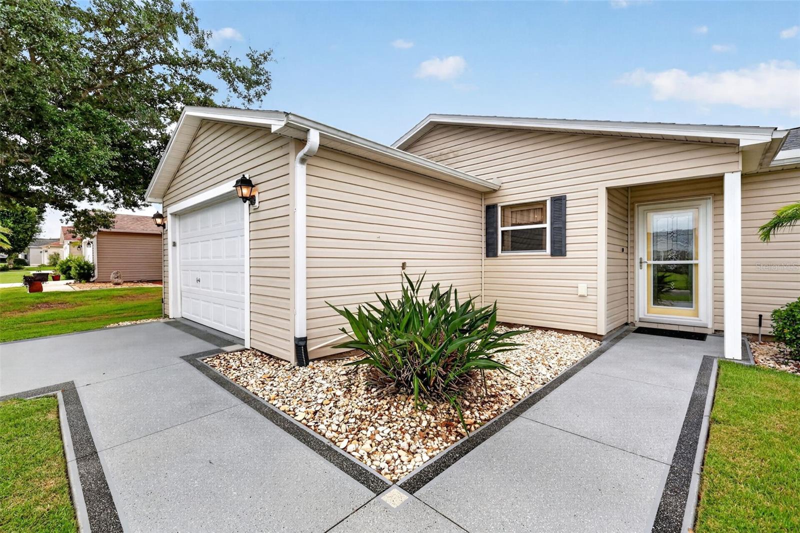 1410 RED ASH PLACE