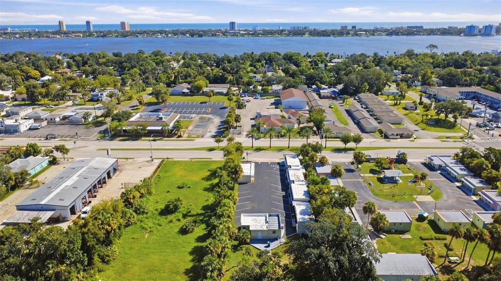 Photo of 828 Ridgewood Avenue, Holly Hill, FL 32117 (MLS # O6443334)