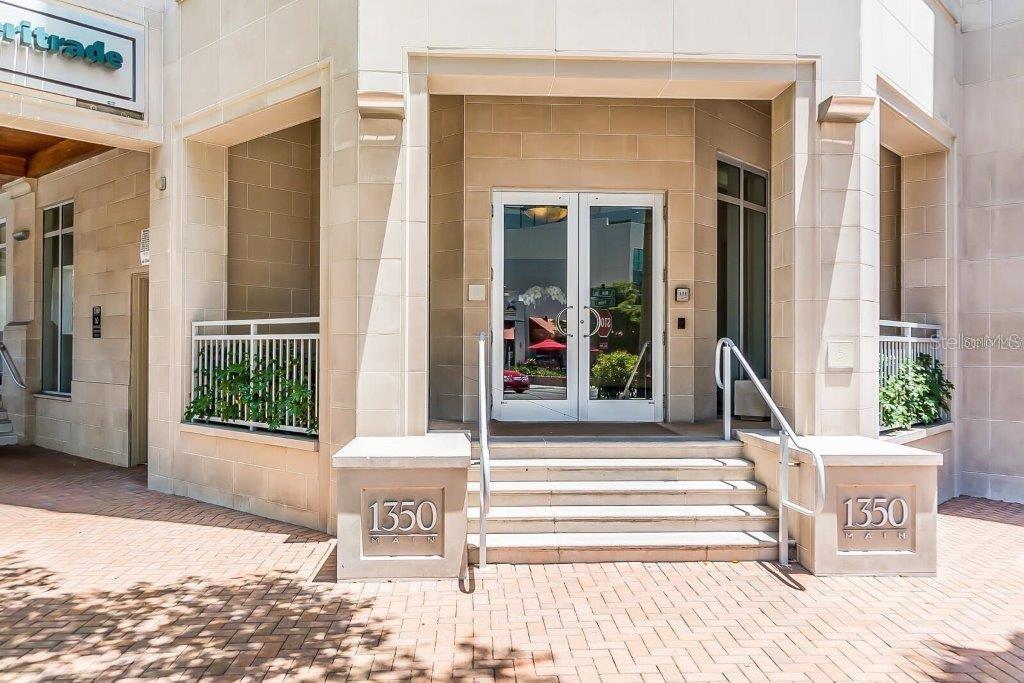 1350 MAIN RESIDENTIAL - Residential Lease