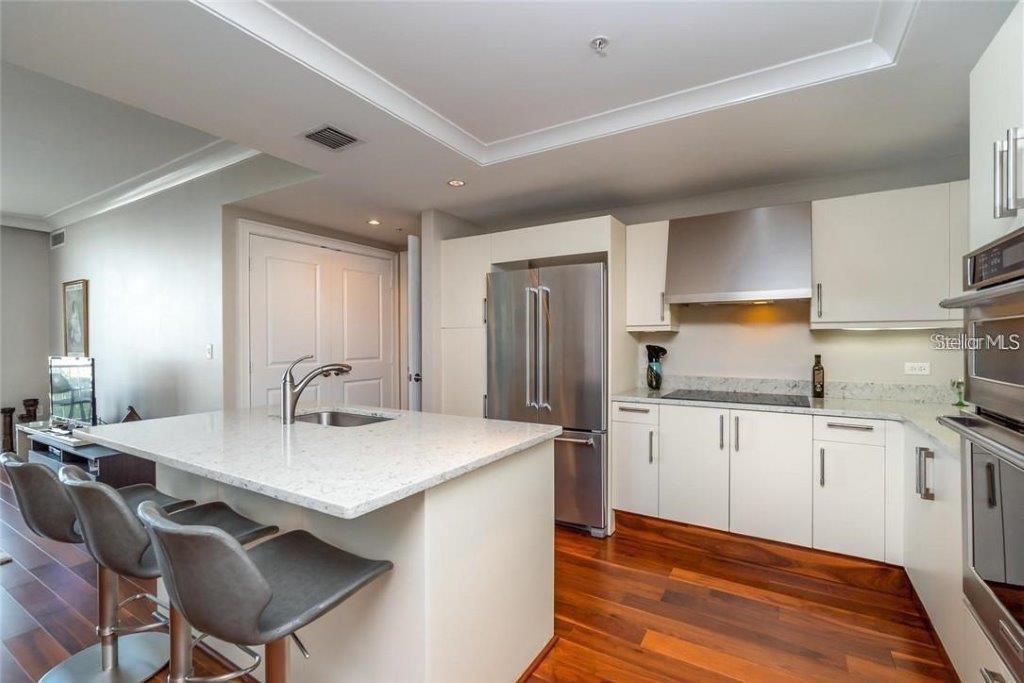 1350 MAIN RESIDENTIAL - Residential Lease