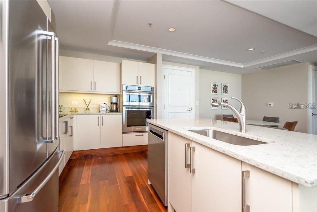 1350 MAIN RESIDENTIAL - Residential Lease