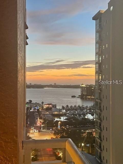 1350 MAIN RESIDENTIAL - Residential Lease