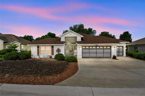 Photo of 5636 Freeport Drive, Tavares, FL 32778 (MLS # O6416978)
