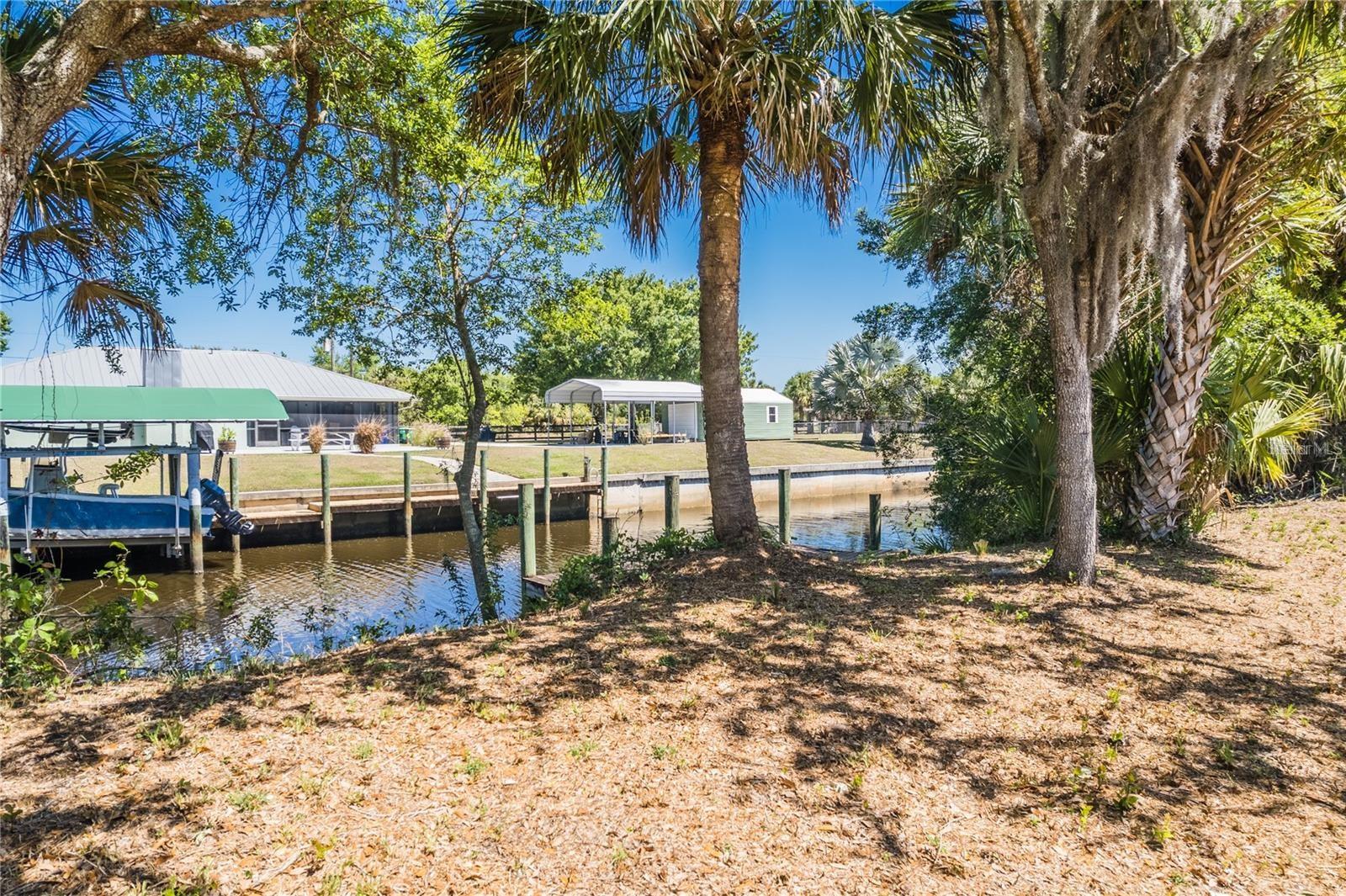 PALM SHORES - Land