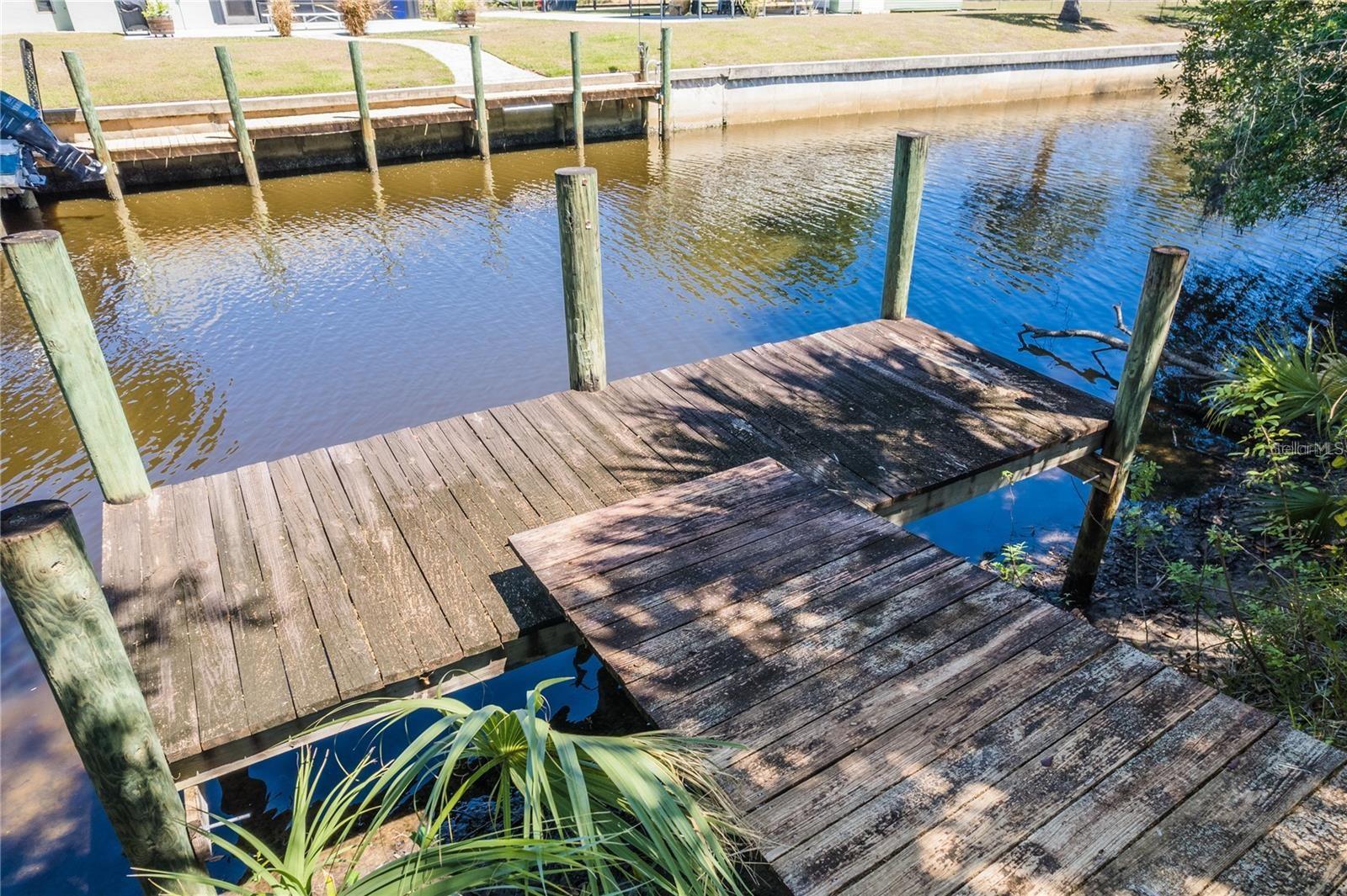 PALM SHORES - Land