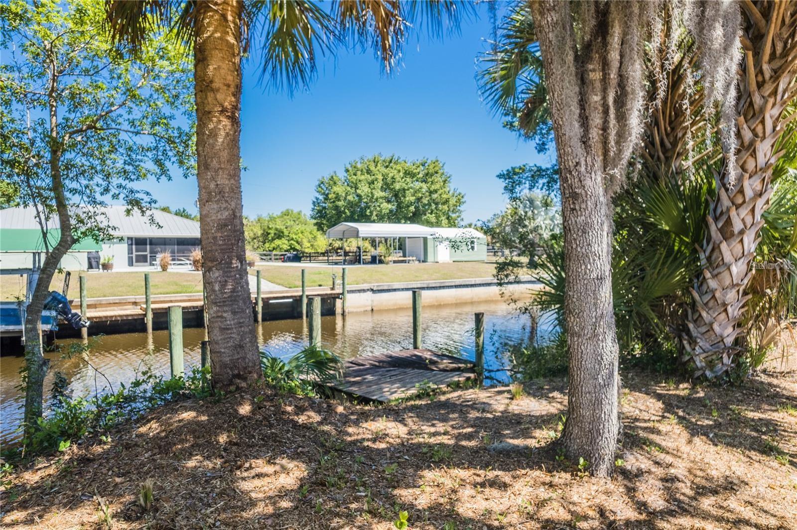 PALM SHORES - Land
