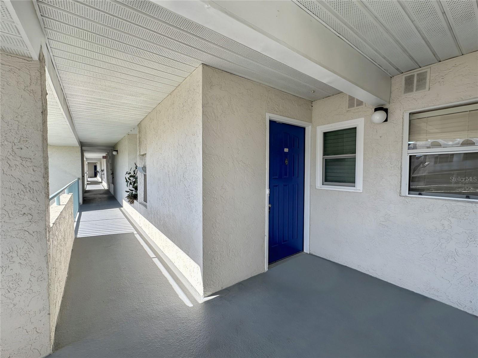 5537 SEA FOREST DRIVE 304