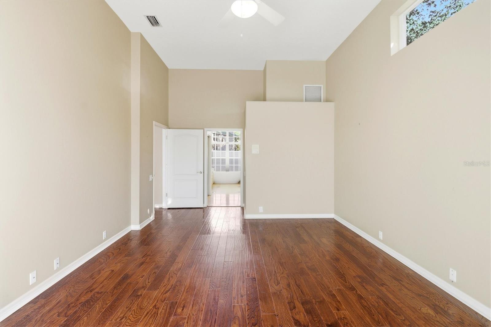 HEATHROW - Residential