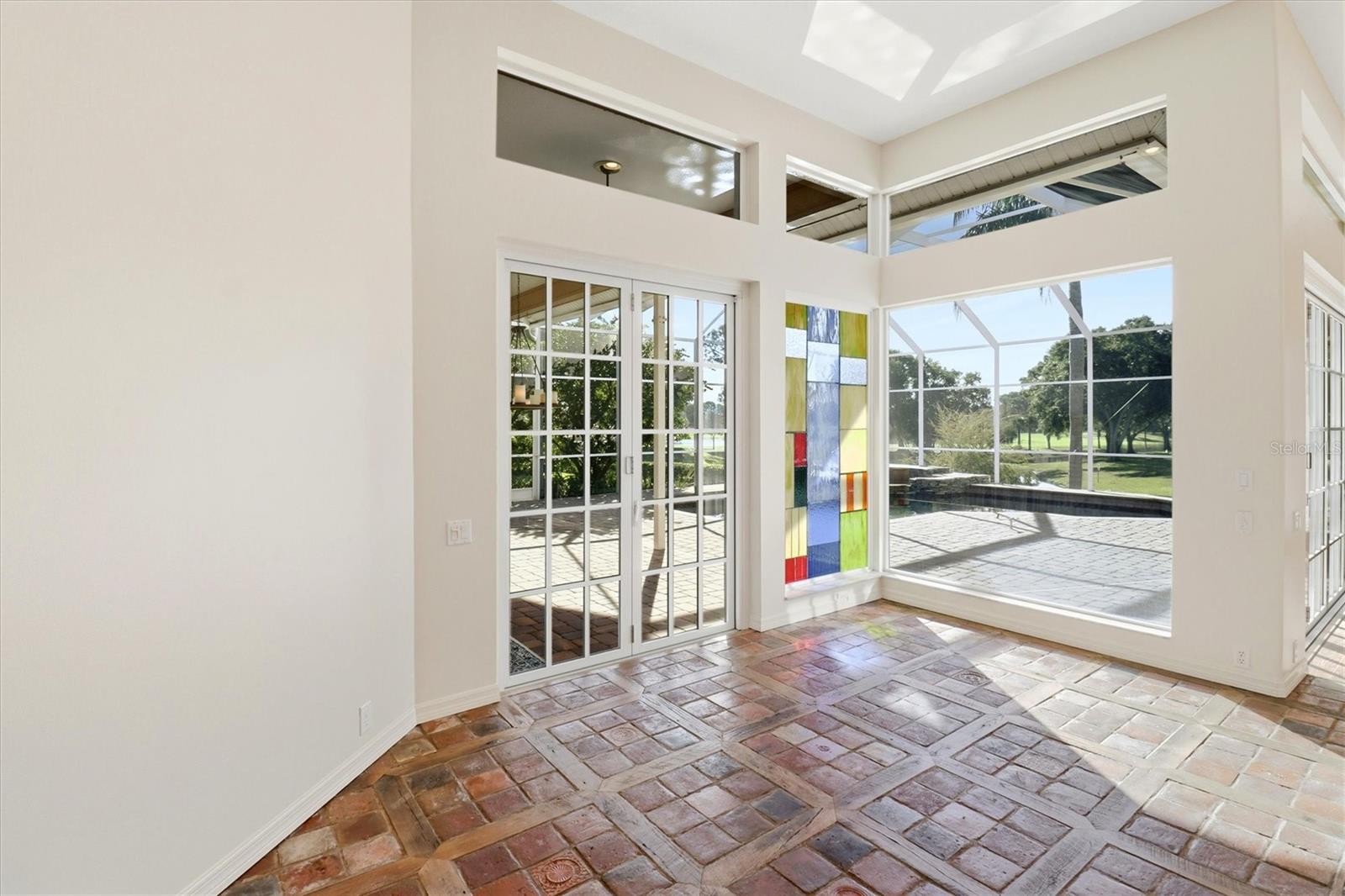 HEATHROW - Residential