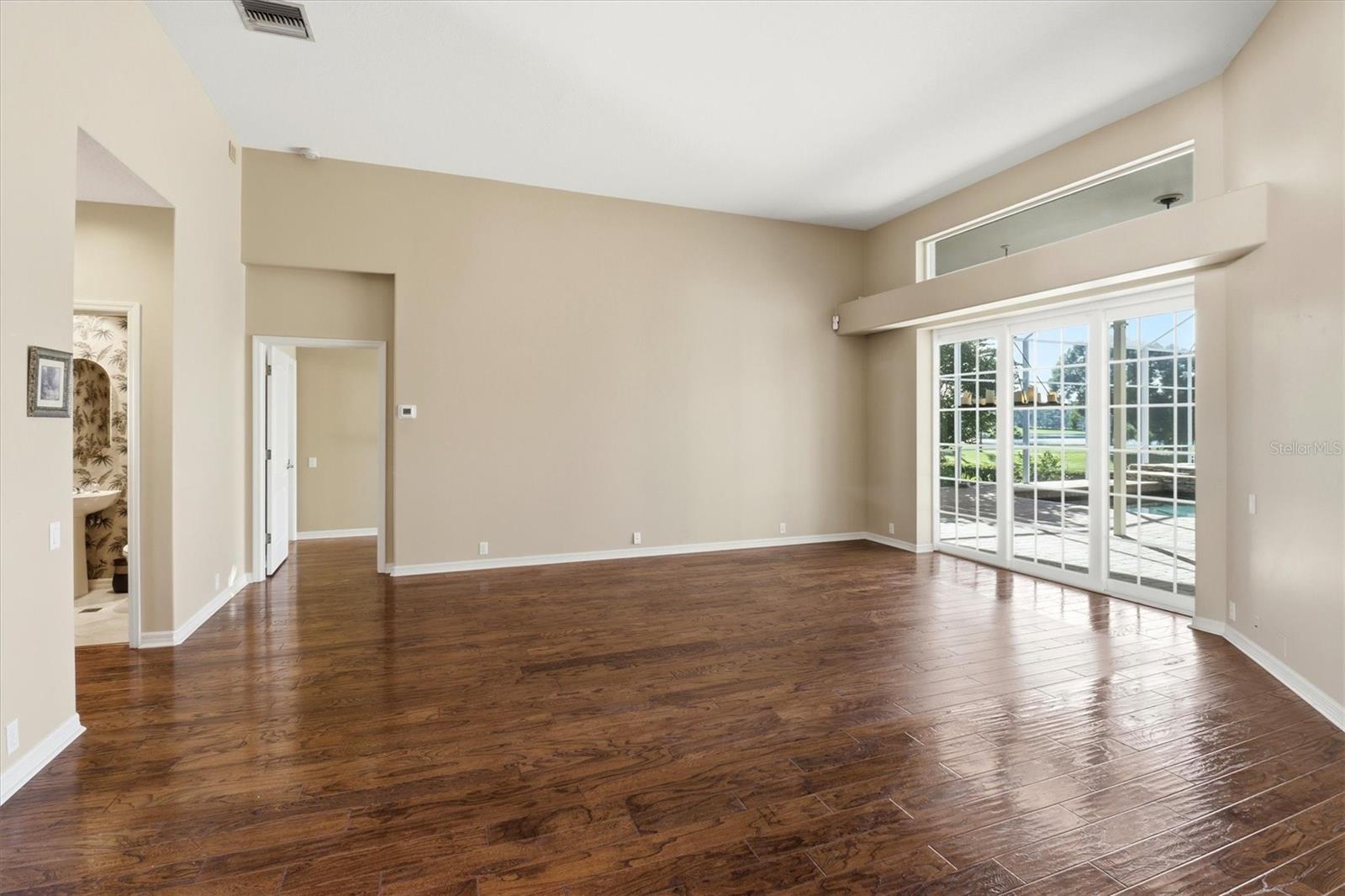 HEATHROW - Residential