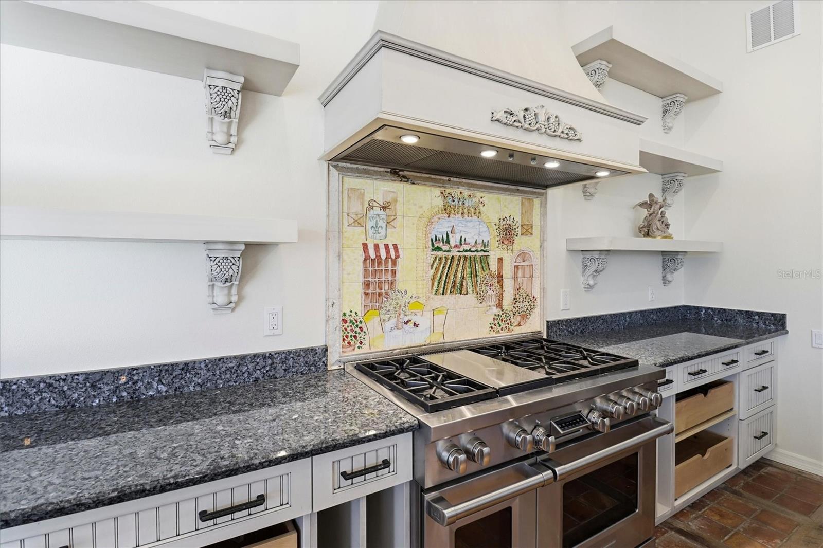 HEATHROW - Residential