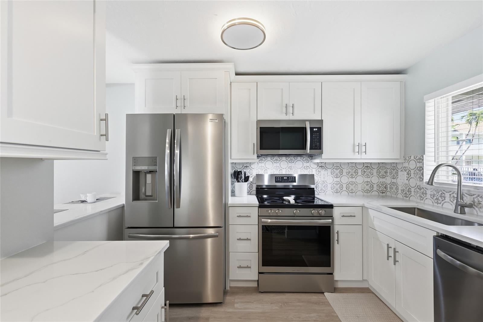 NAUTILUS OF HOLMES BEACH - Residential