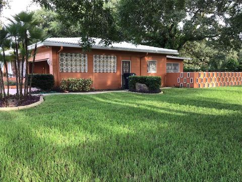 A home in TAMPA