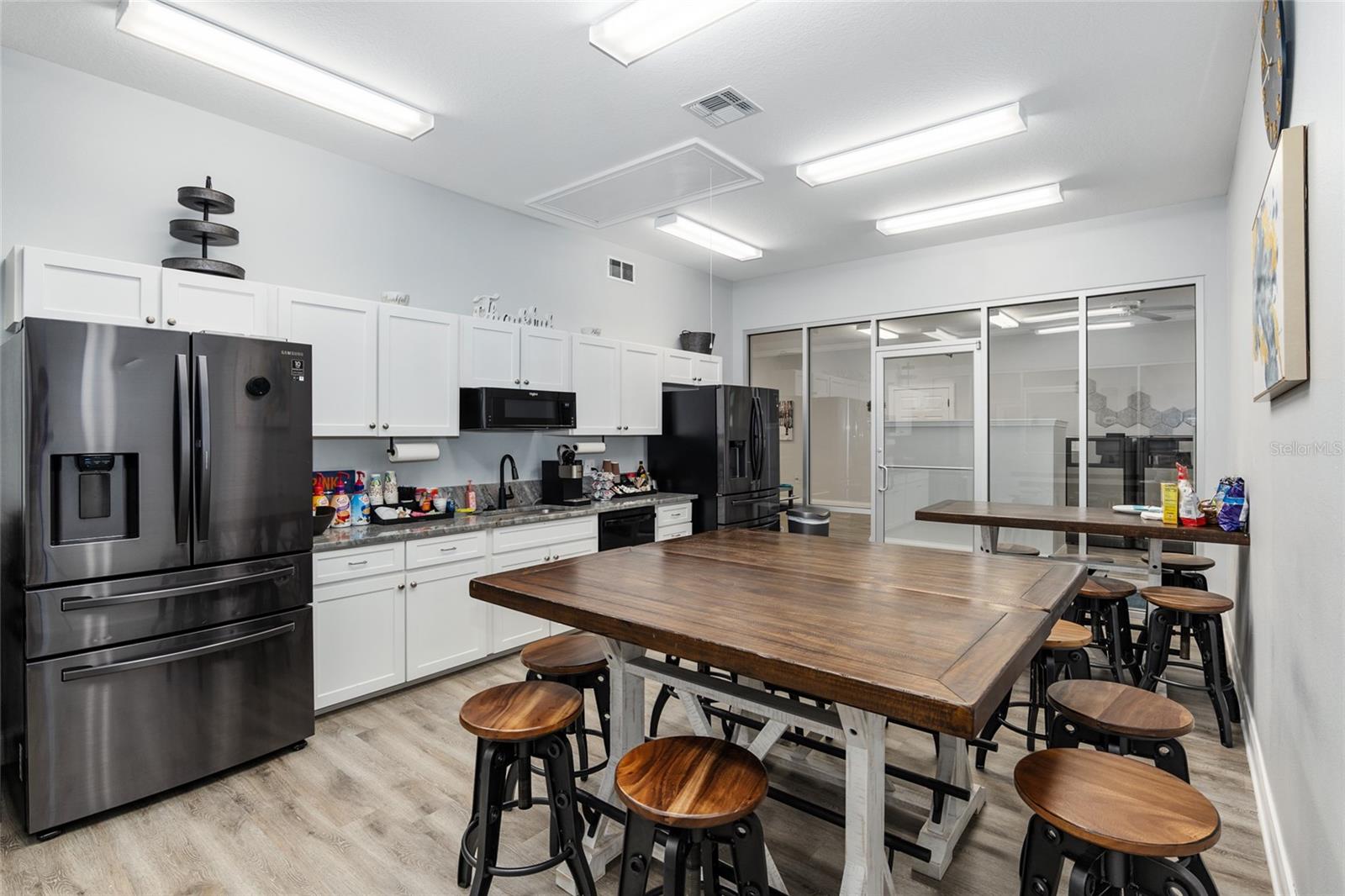 PADDOCK PARK HLNDS - Commercial Lease