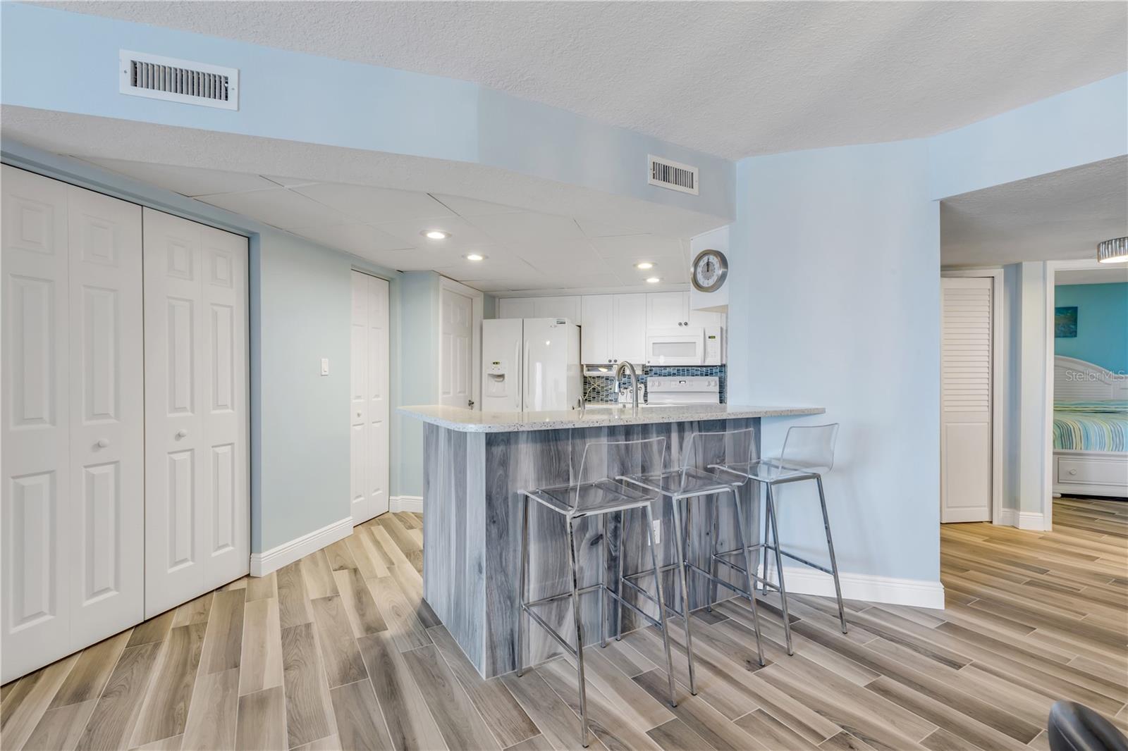 SEASCAPE TOWERS CONDOMINIUM ASSOCIATION, INC. - Residential