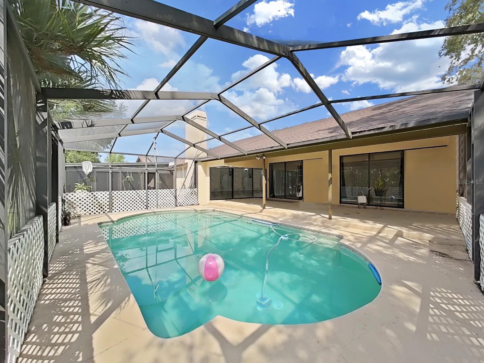 8124 GOLF CLUB COURT