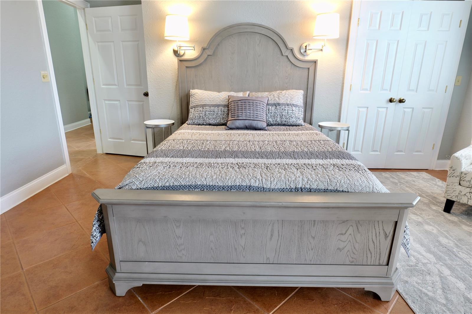 PINNACLE PARK 02 - Residential