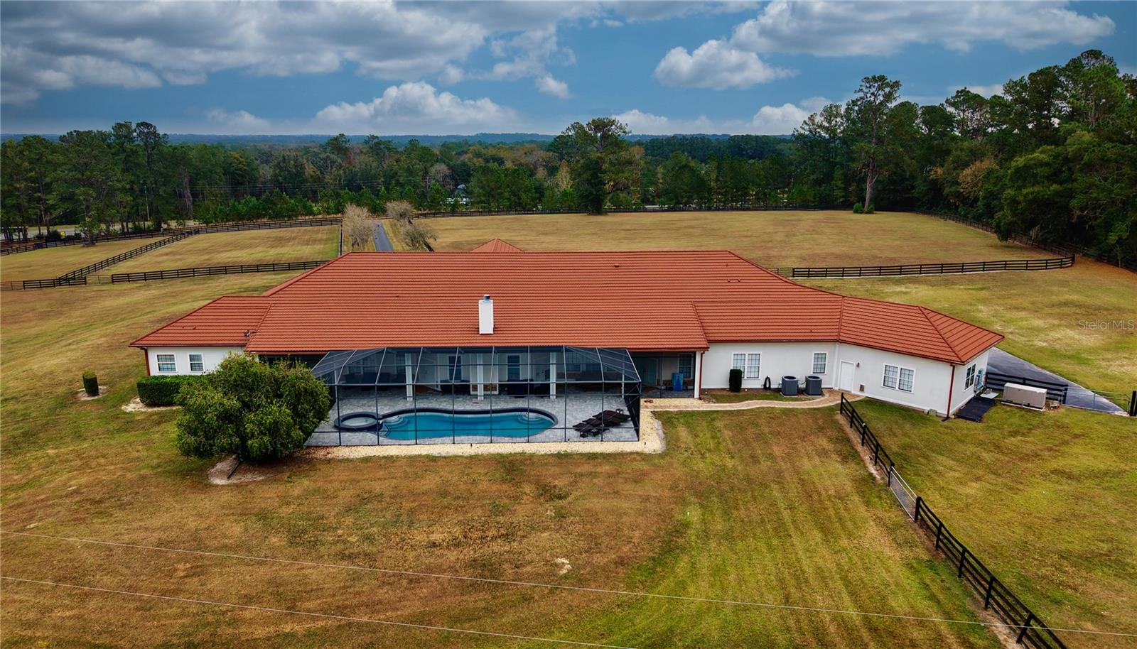 PINNACLE PARK 02 - Residential