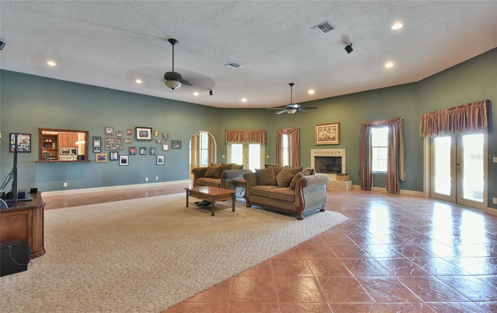 PINNACLE PARK 02 - Residential