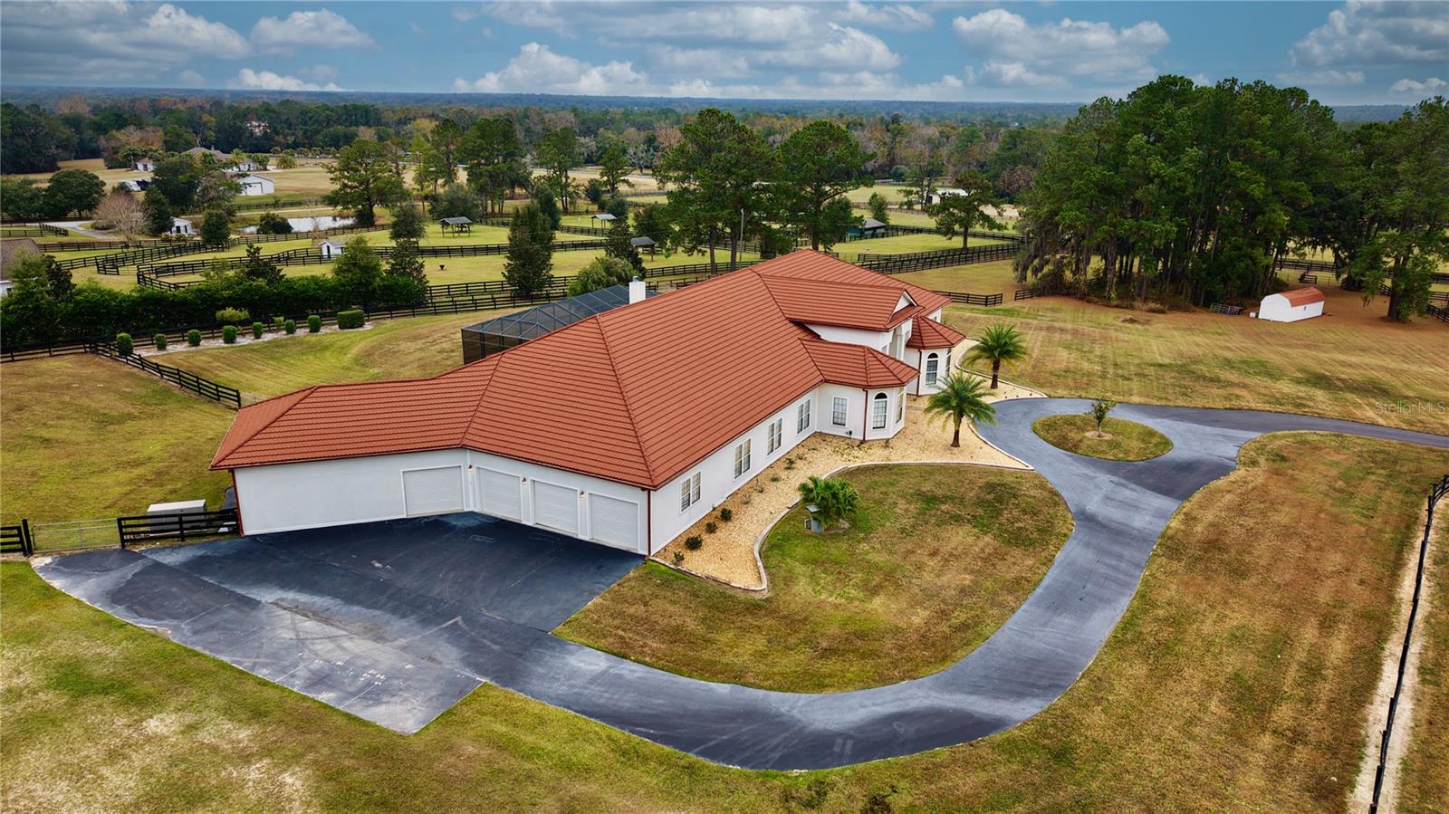 PINNACLE PARK 02 - Residential