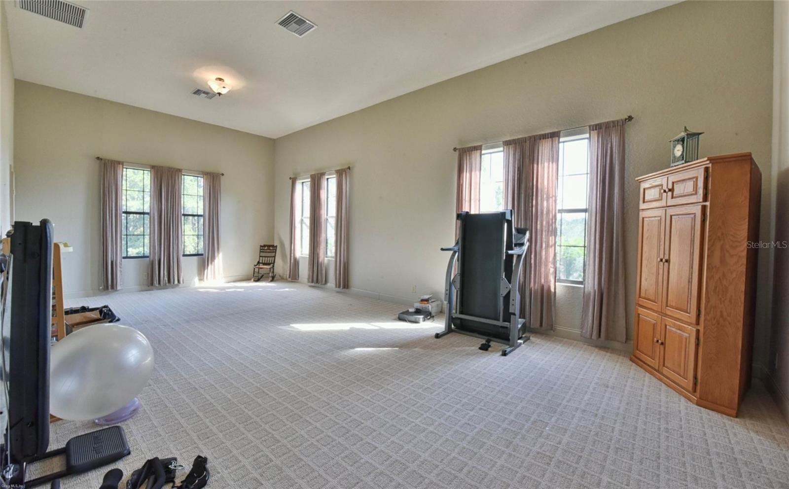 PINNACLE PARK 02 - Residential