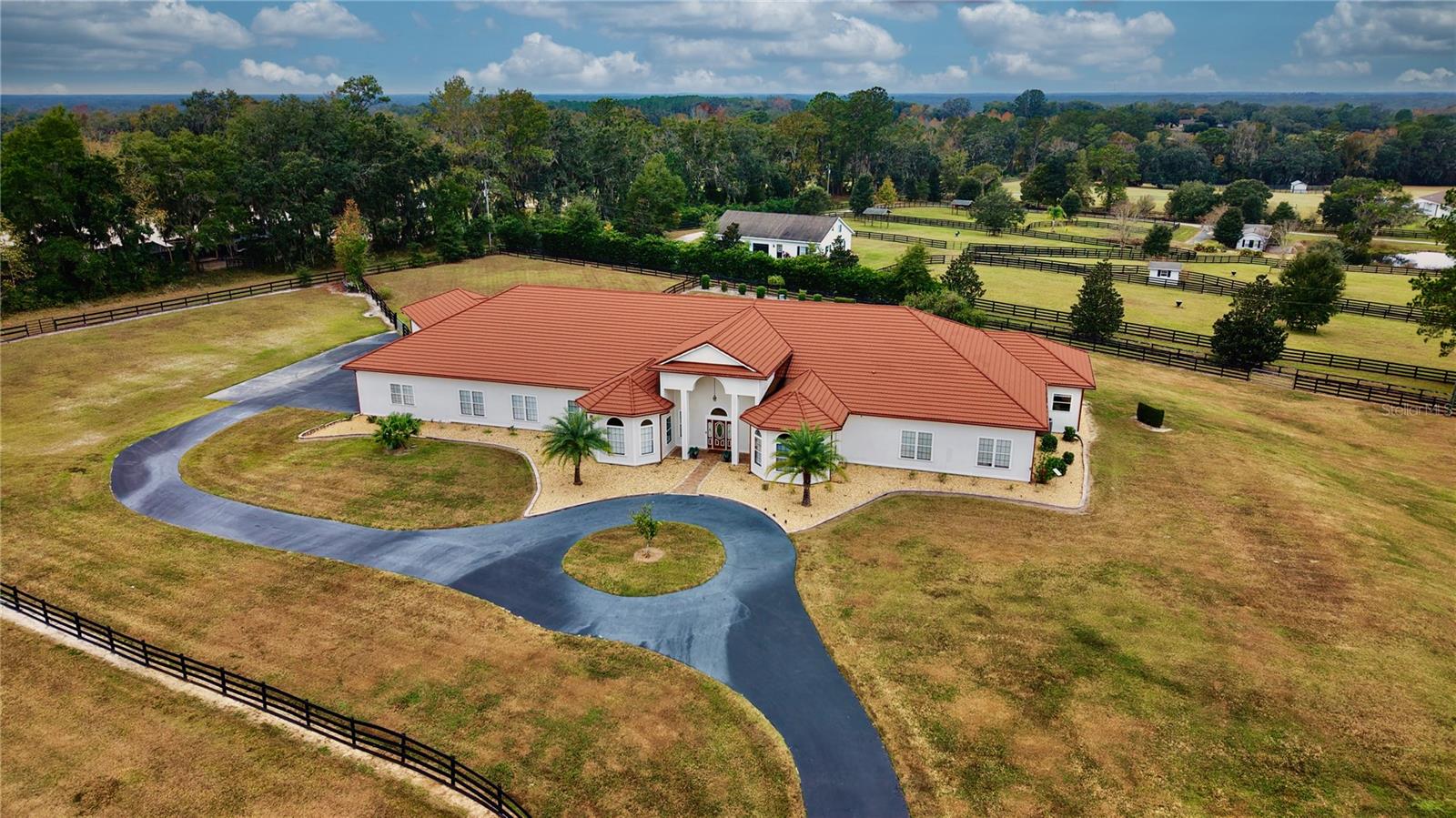 PINNACLE PARK 02 - Residential