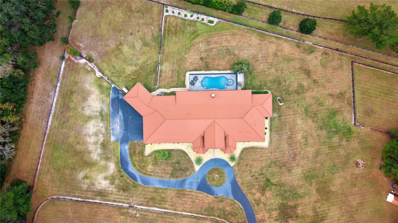 PINNACLE PARK 02 - Residential