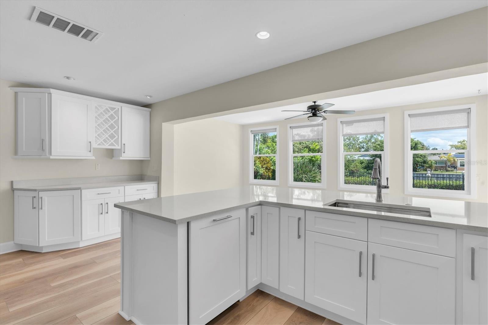 SHORE ACRES BUTTERFLY LAKE REP - Residential