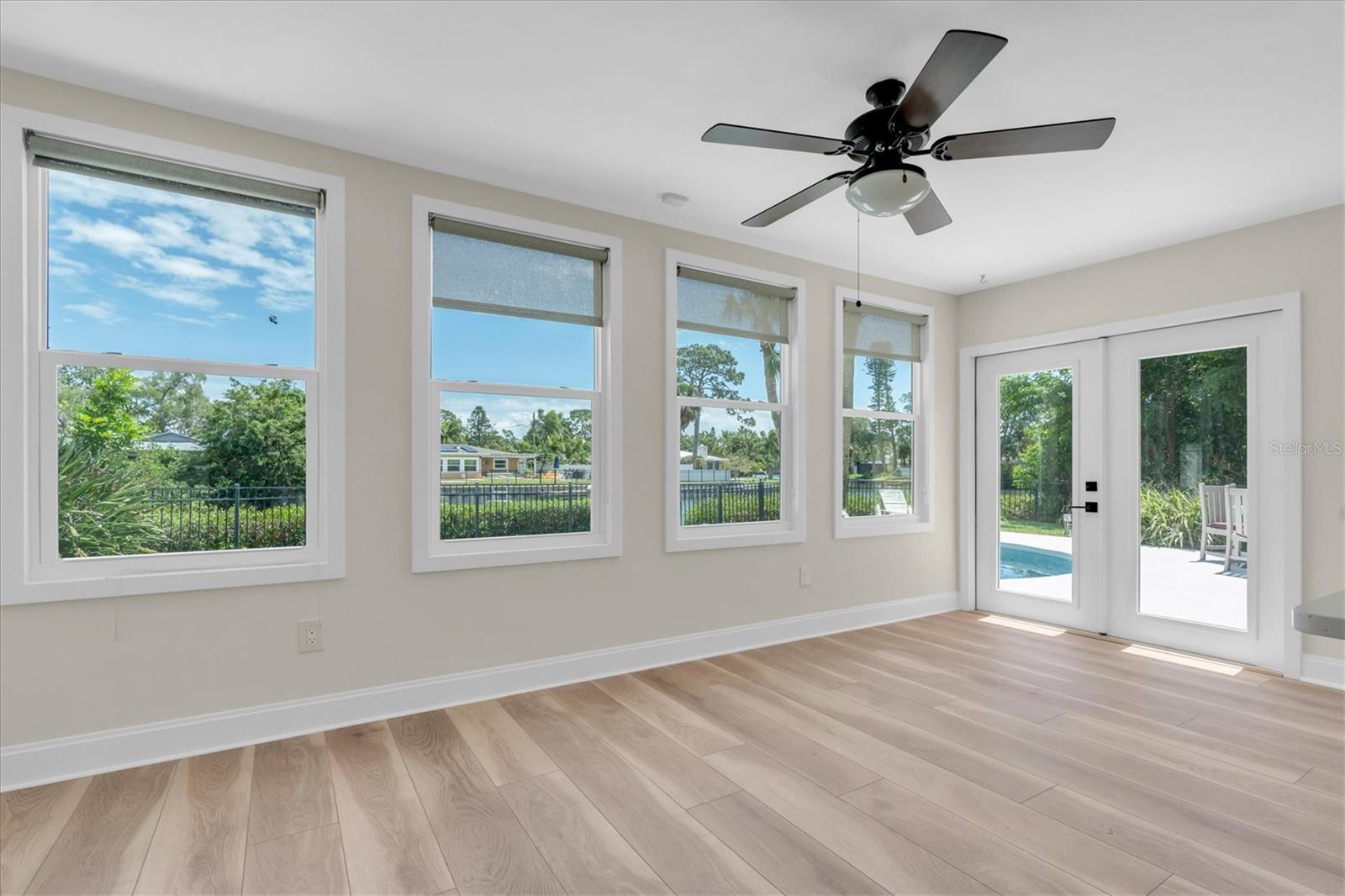 SHORE ACRES BUTTERFLY LAKE REP - Residential