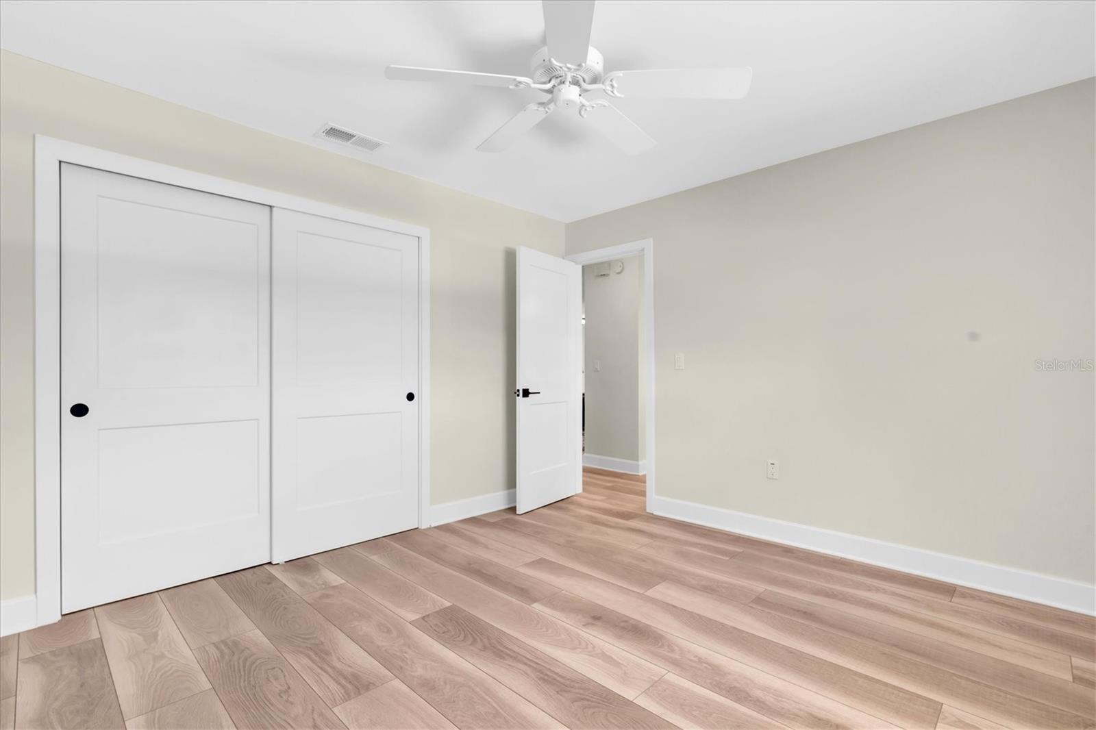 SHORE ACRES BUTTERFLY LAKE REP - Residential