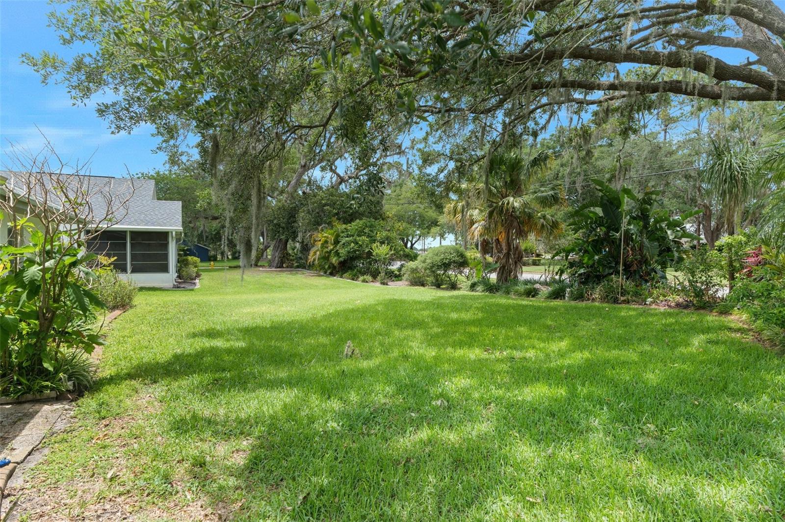 WOOD VIEW AT MEADOW OAKS - Residential
