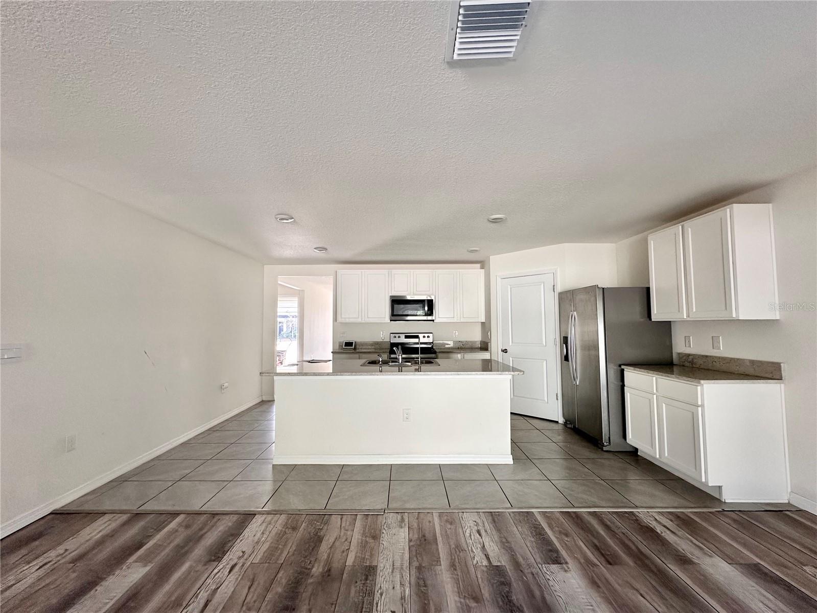 AVALON WOODS PH 1A PB 37 PG 70 - Residential