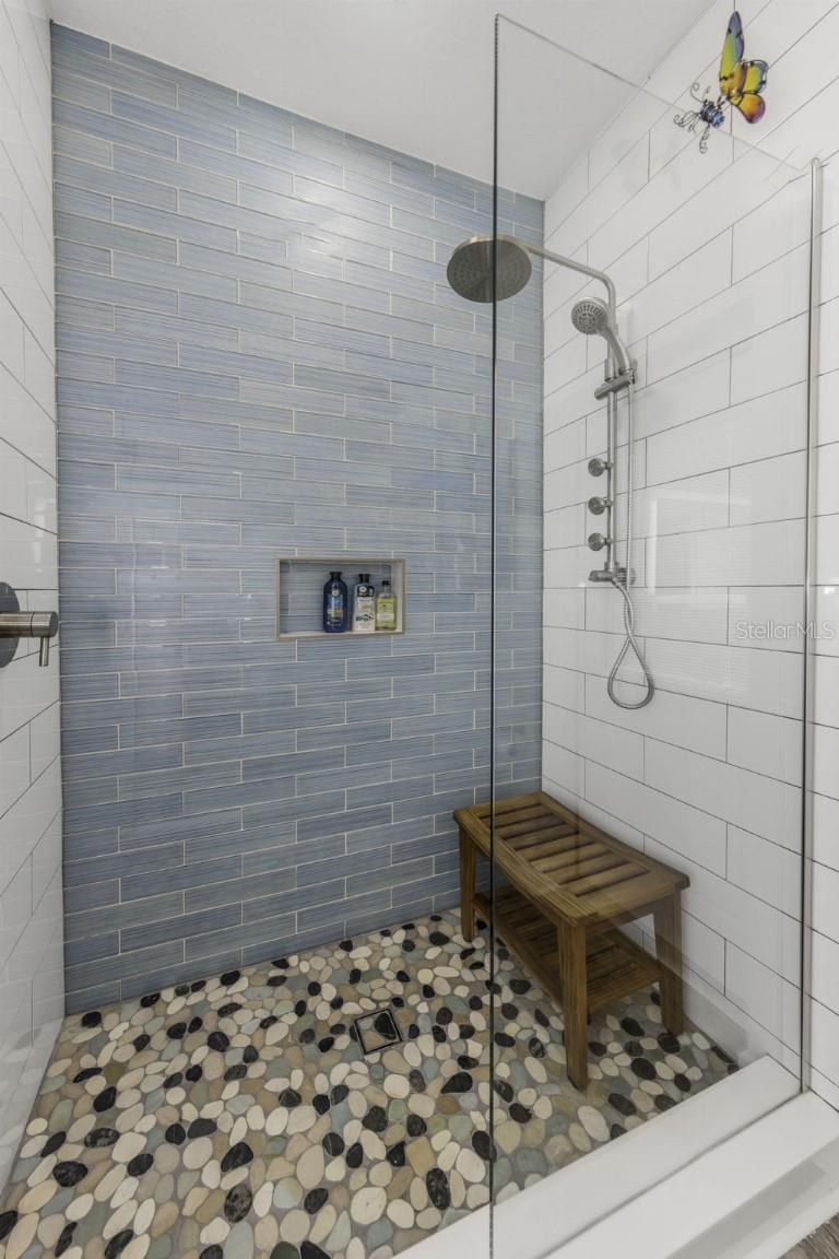 KEYSTONE CROSSINGS - Residential