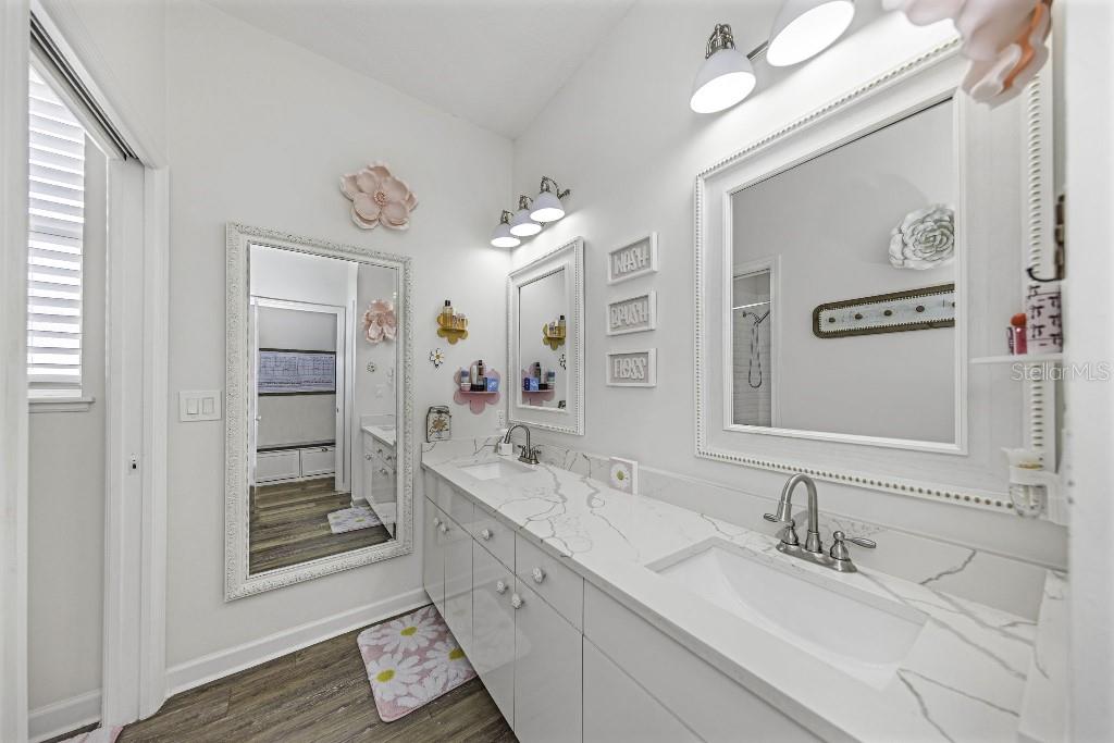 KEYSTONE CROSSINGS - Residential